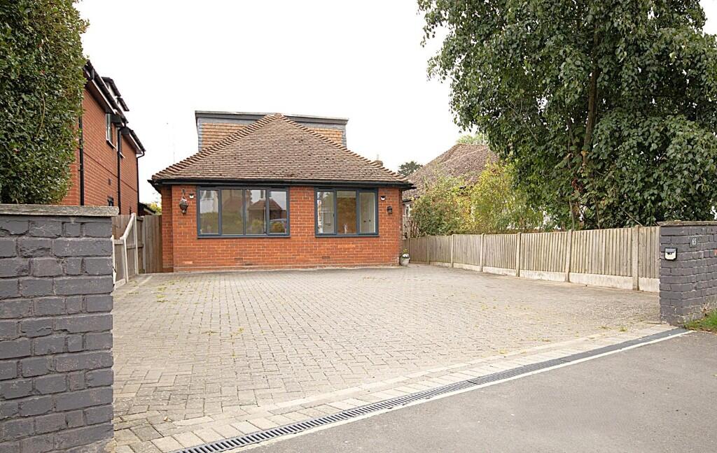 Main image of property: Chelmsford Road, Shenfield, Brentwood, Essex, CM15