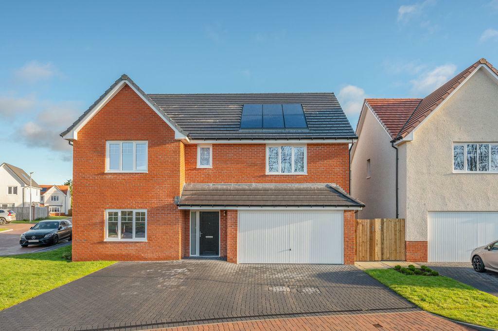 5 bedroom detached house for sale in PLOT 77, Carron Feld, Stirling