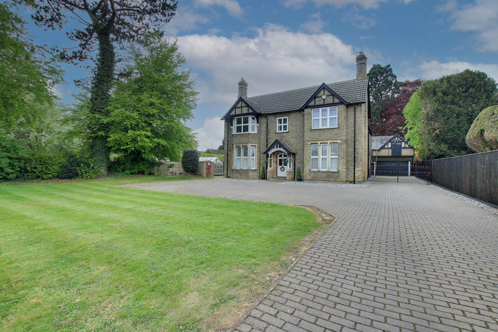 Main image of property: Station Road, March