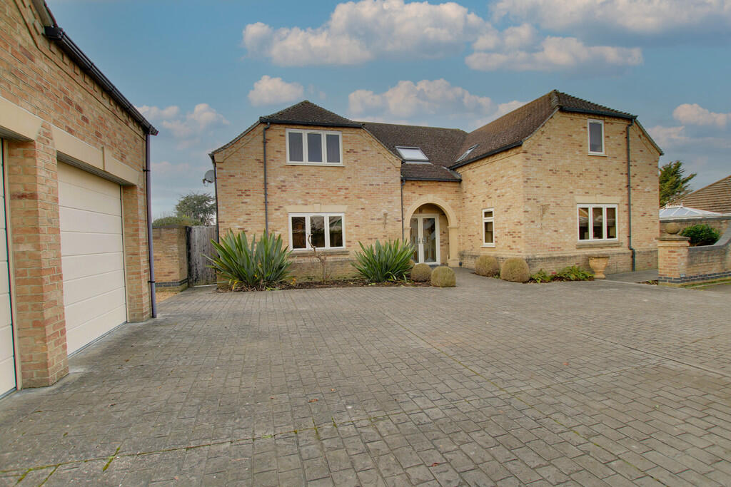 Main image of property: Aspenwood Grove, March