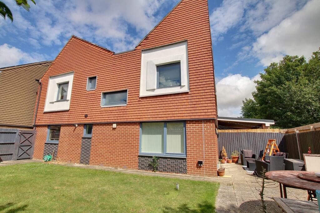 Main image of property: All Saints Close, March