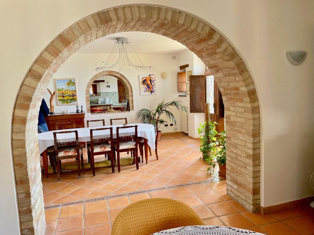 3 bedroom villa for sale in Gualdo, Macerata, Le Marche, Italy