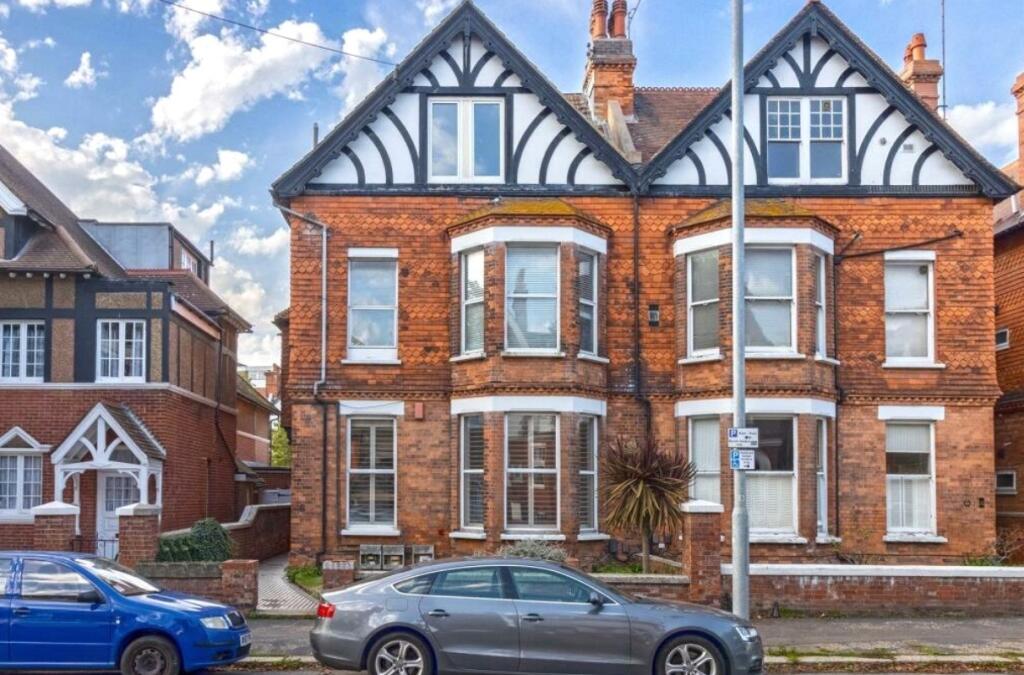 1 bedroom flat for sale in Sackville Road, Hove, East Sussex, BN3