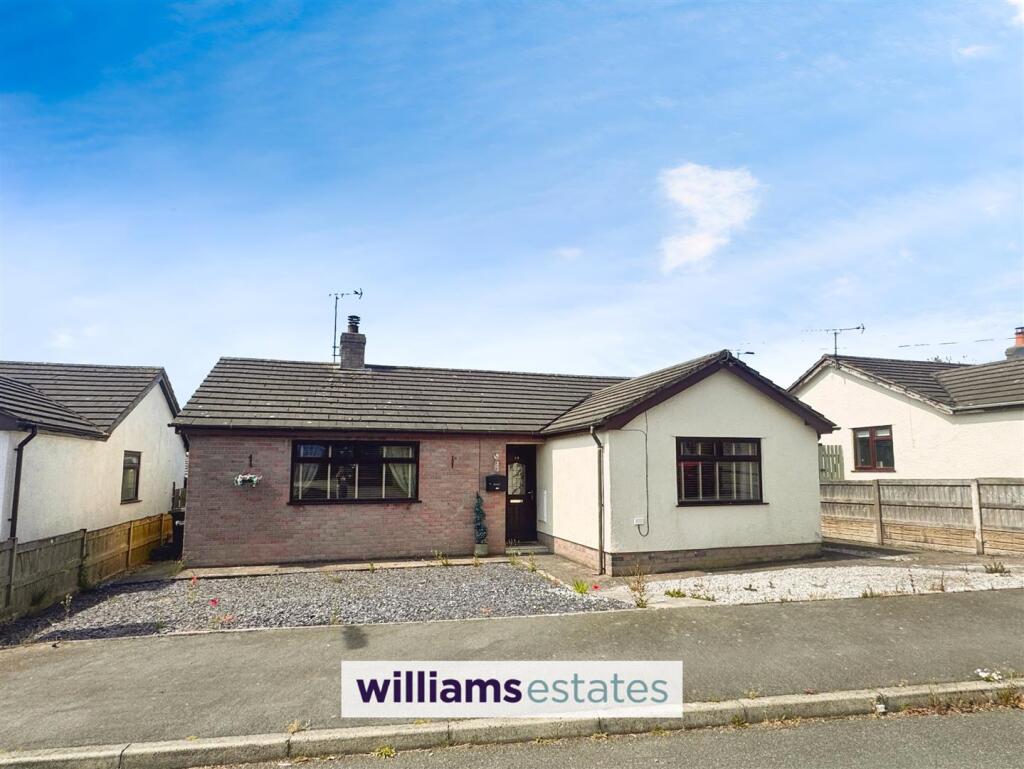 Main image of property: Maes Y Bryn, Berthengam