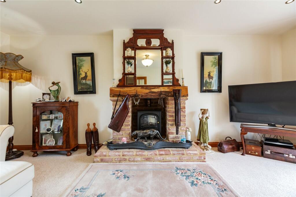 Additional property image - Main Road, Bicknacre, CM3