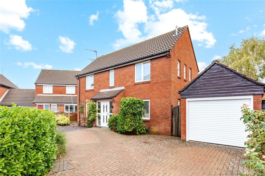 Main image of property: Abbotsleigh Road, South Woodham Ferrers, Chelmsford, Essex, CM3