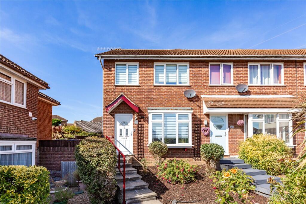 Main image of property: Bankside Close, South Woodham Ferrers, Chelmsford, Essex, CM3