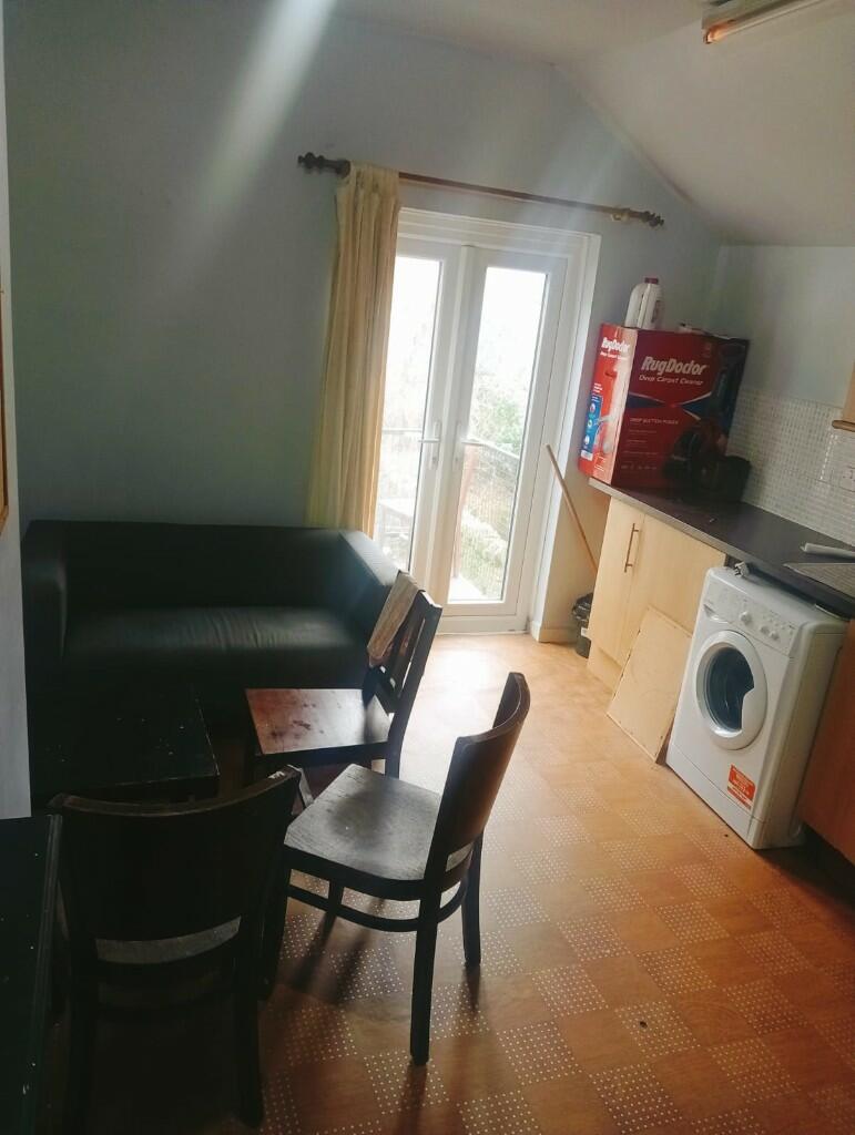 Additional property image - City Road, Cardiff(City), CF24