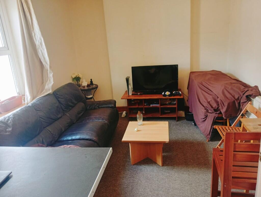 Main image of property: South Luton Place, Cardiff, Cardiff (County of), CF24