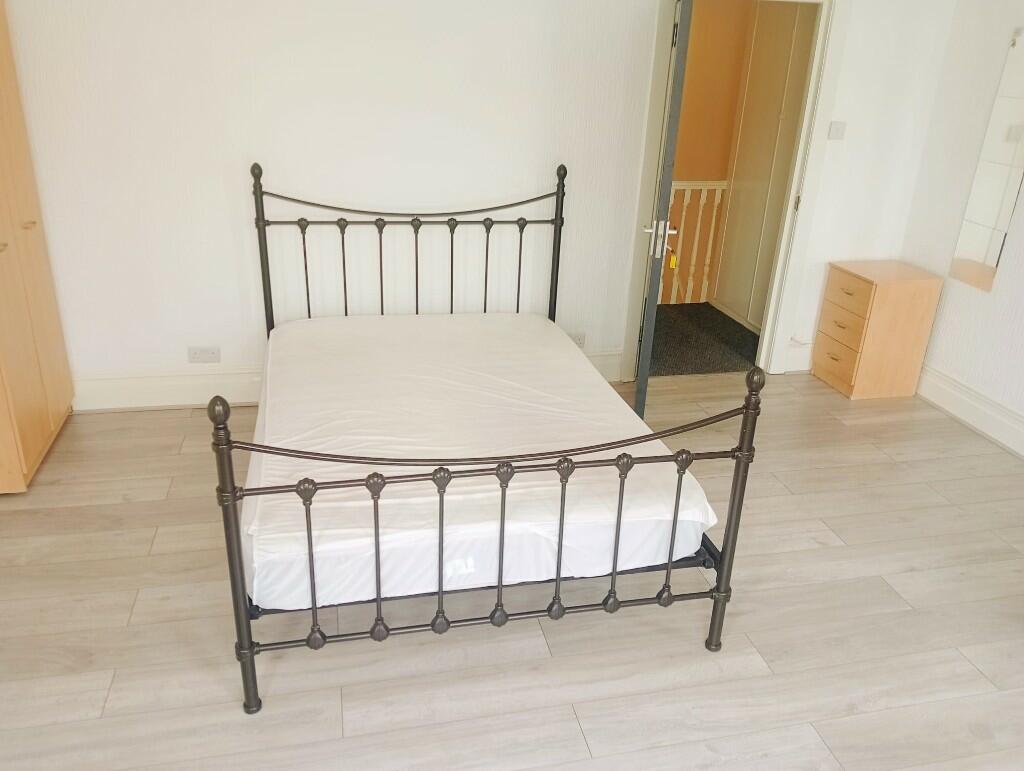 Main image of property: Monthermer Road, Cardiff(City), CF24