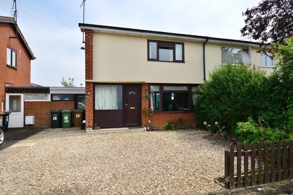 Main image of property: 20 Dudley Road, Honeybourne, WR11 7XP