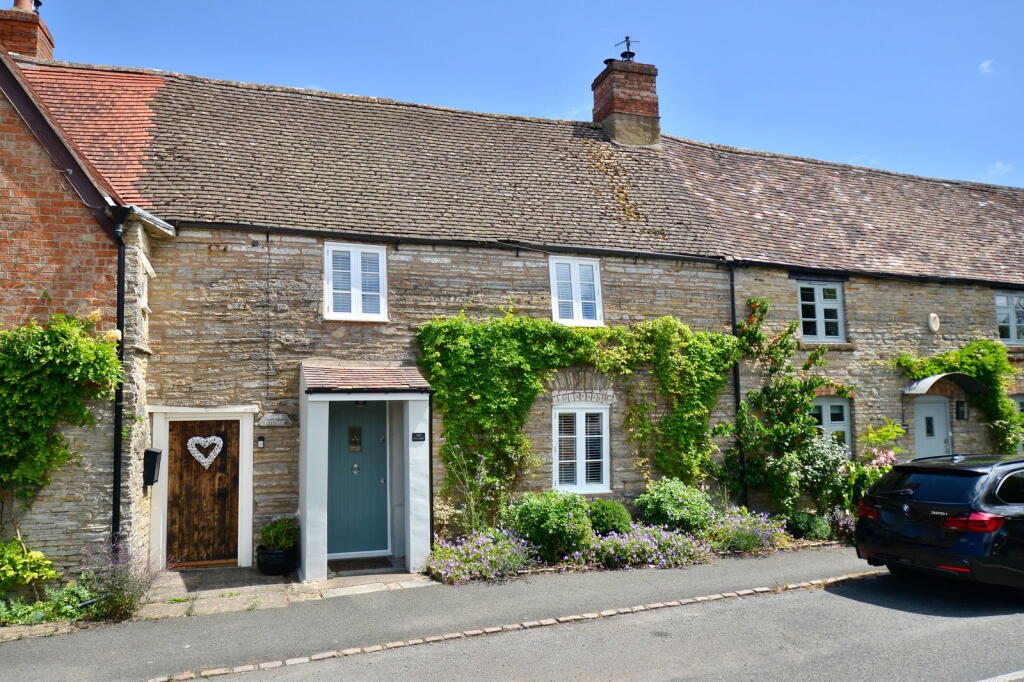 Main image of property: The Cottage, Arrow Lane, North Littleton, WR11 8EF