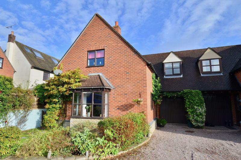3 bedroom semidetached house for sale in Willow Cottages, Station Road