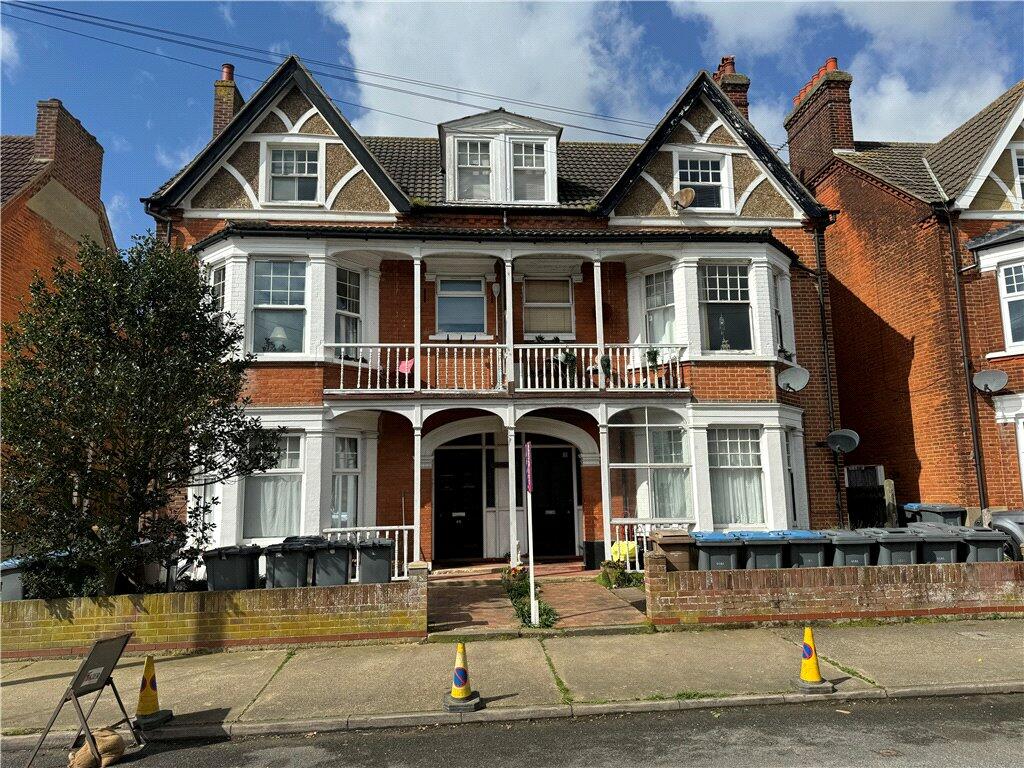 1 bedroom apartment for sale in Leopold Road, Felixstowe, Suffolk, IP11
