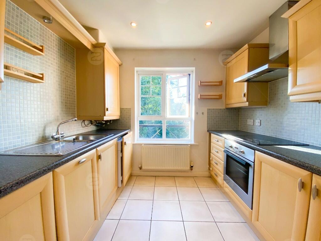Additional property image - St. Peters Close, Bromsgrove, Worcestershire, B61