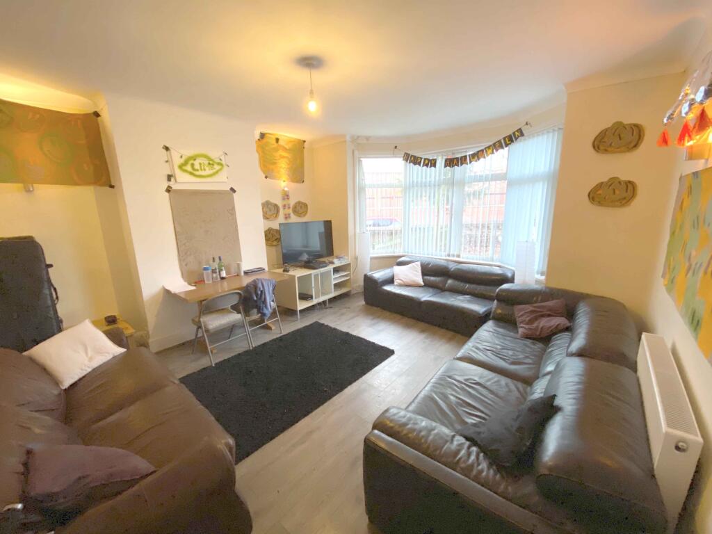 Main image of property: St Michaels Lane, Headingley, Leeds, LS6