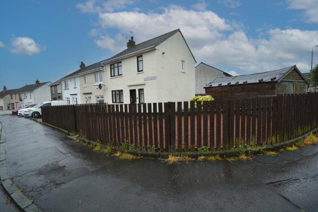 2 bedroom end of terrace house for sale in Millhill Avenue, Kilmaurs, Kilmarnock, KA3
