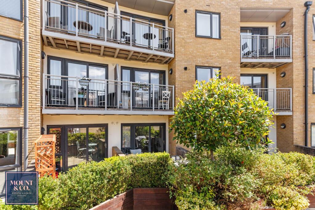 Main image of property: Smeaton Court, Hertford, Hertfordshire, SG13