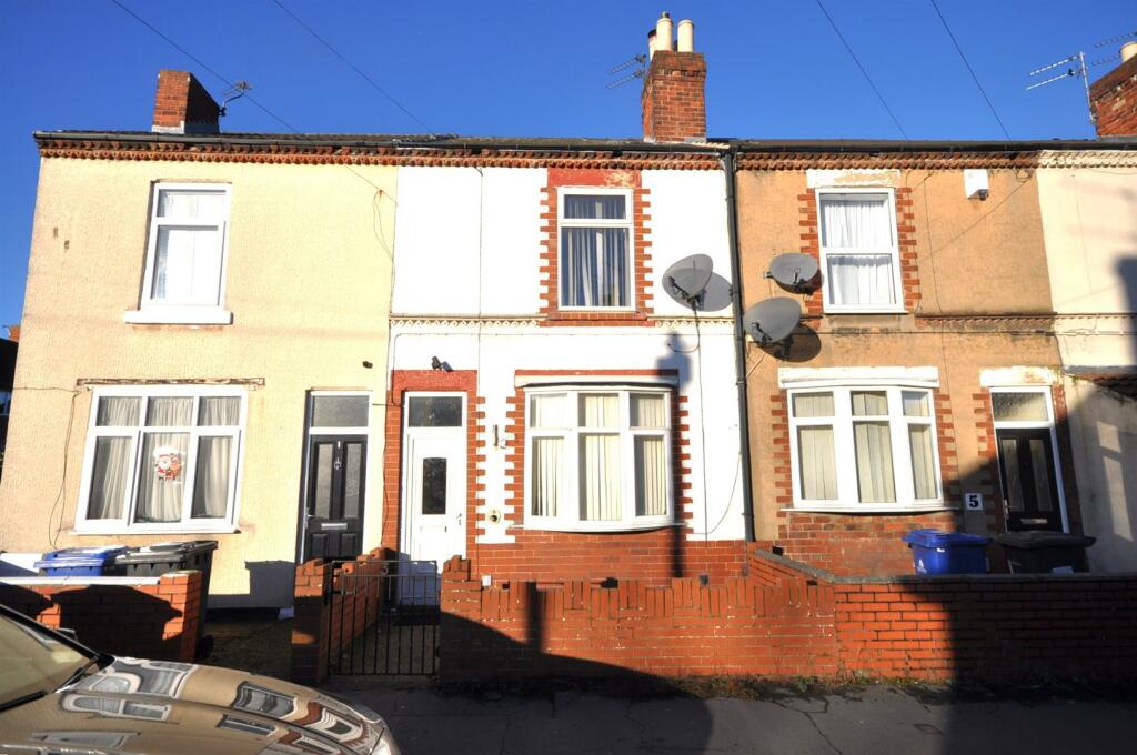 Main image of property: Upper Kenyon Street, Thorne, Doncaster