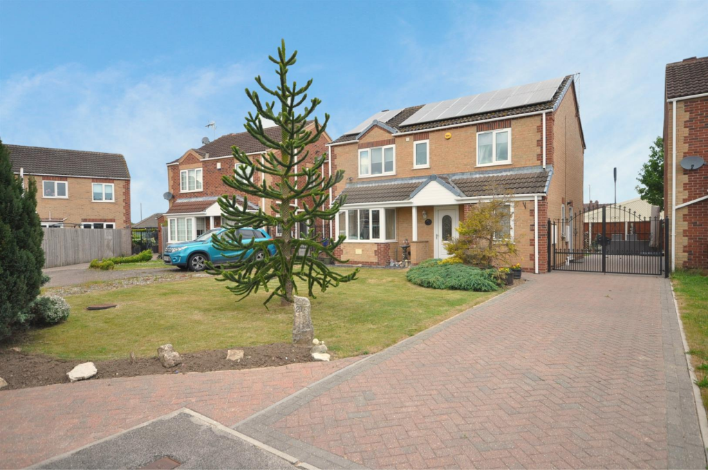 Main image of property: Kingsmede, Moorends, Doncaster
