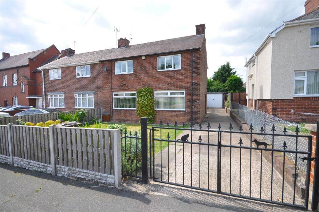 Main image of property: Durham Avenue, Thorne, Doncaster