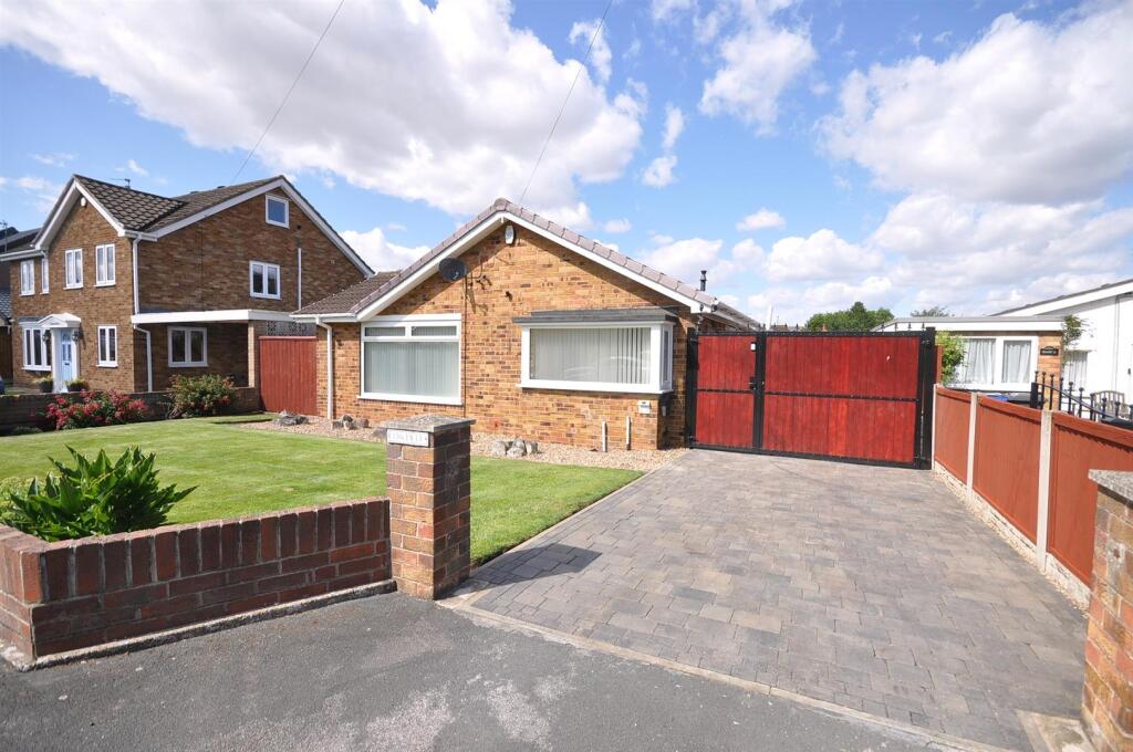 Main image of property: Bellwood Crescent, Thorne, Doncaster