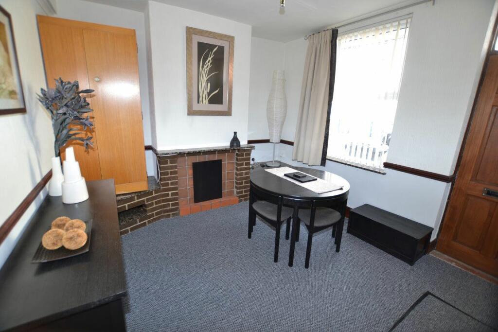 2 bedroom property for rent in Merchant Street, DE22