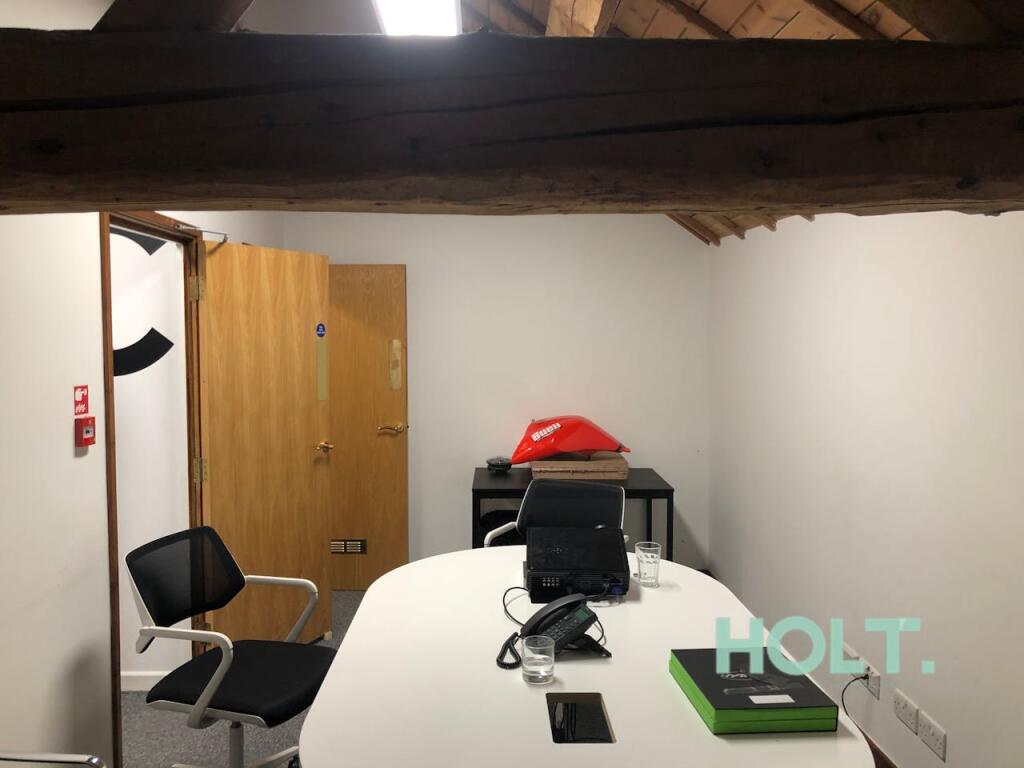 Additional property image - Priory Gates Barn, The Priory, Priory Road, Wolston, CV8 3FX