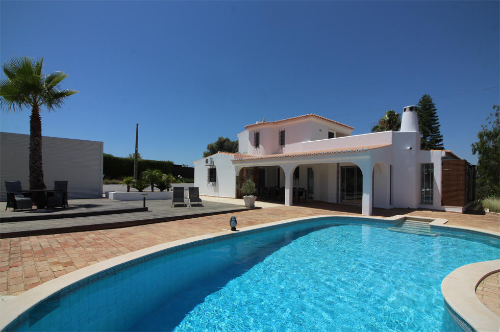 5 bedroom villa for sale in Porches, Algarve, Portugal