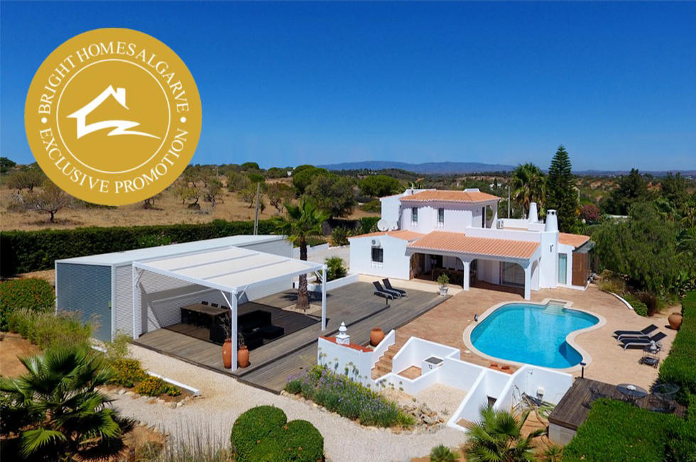 5 bedroom villa for sale in Porches, Algarve, Portugal