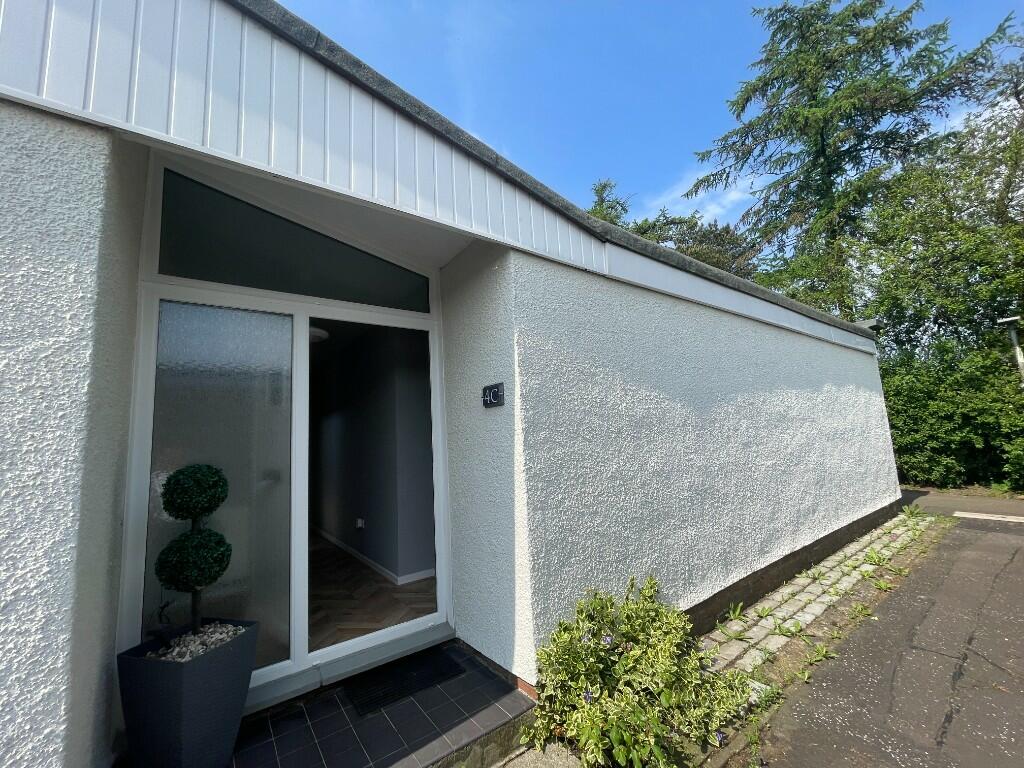 3 bedroom bungalow for sale in Lochlea Road, G67