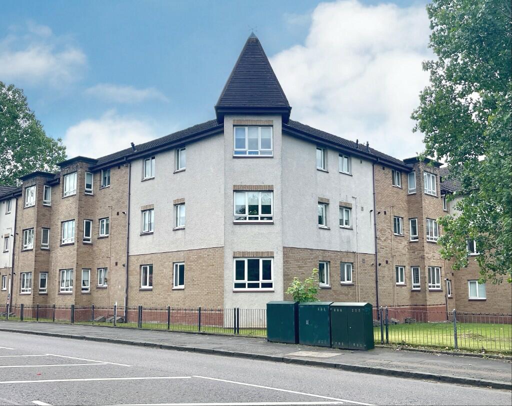 2 bedroom ground floor flat for sale in Lees Court, Coatbridge