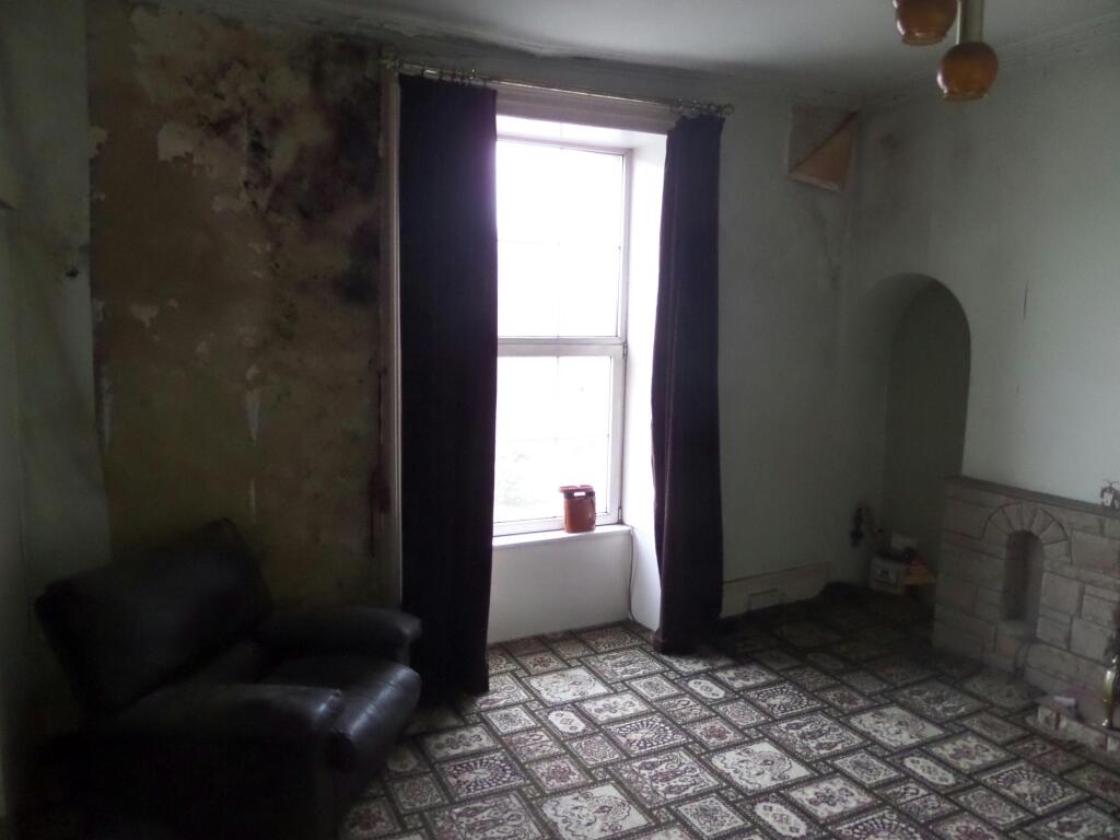 Main image of property: 21-22 Regent Parade, Harrogate, HG1 5AW