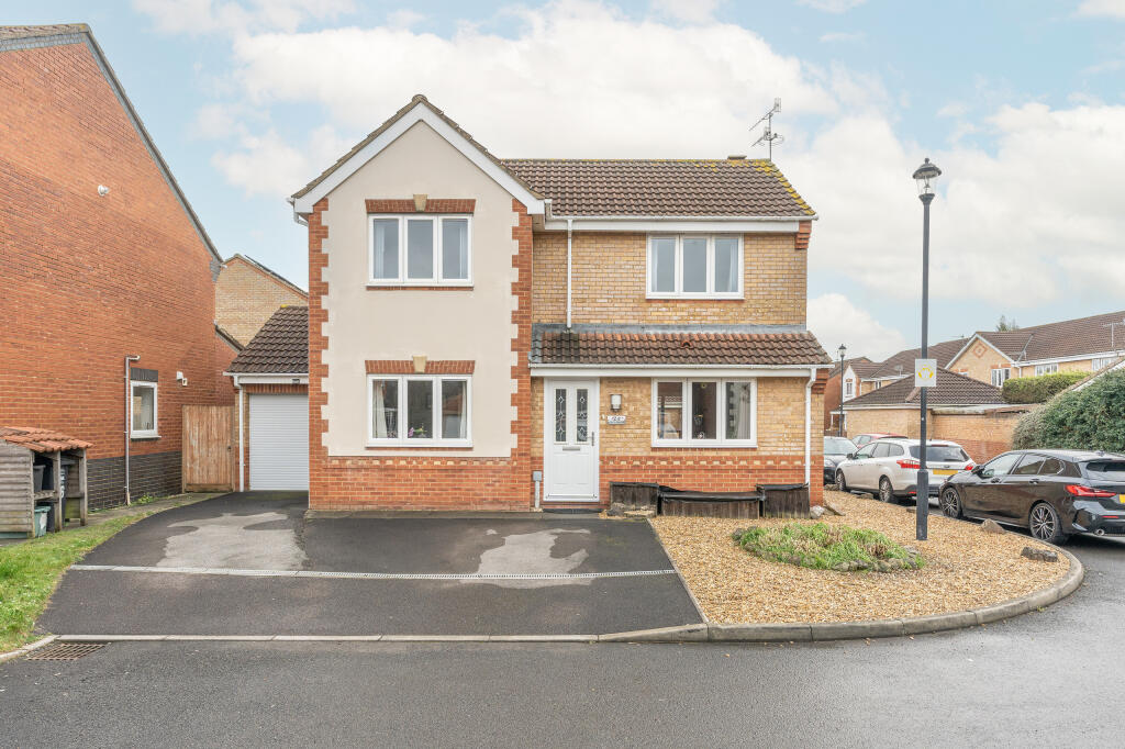 3 bedroom detached house for sale in Jacobs Meadow, Portishead, BS20