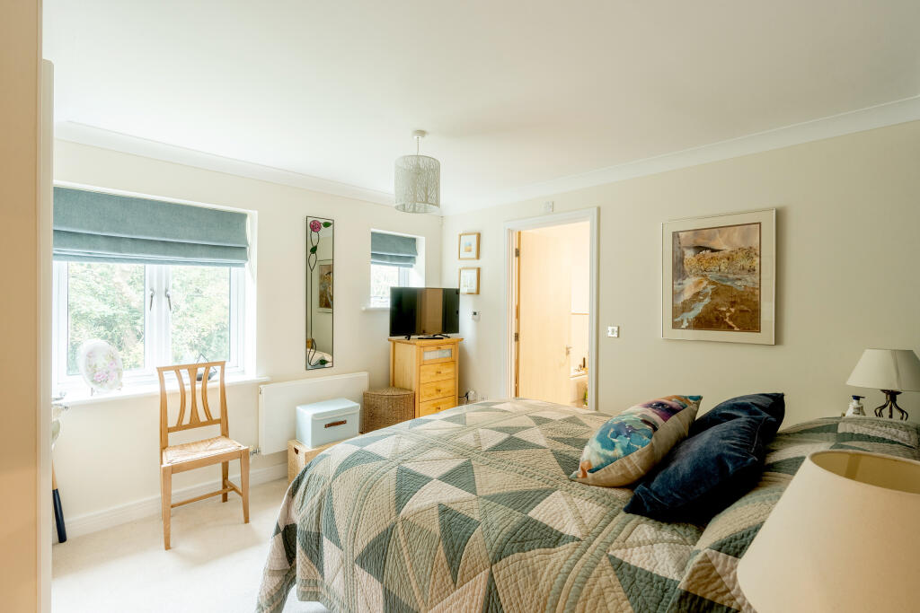 Additional property image - Pier Close, Portishead, Bristol