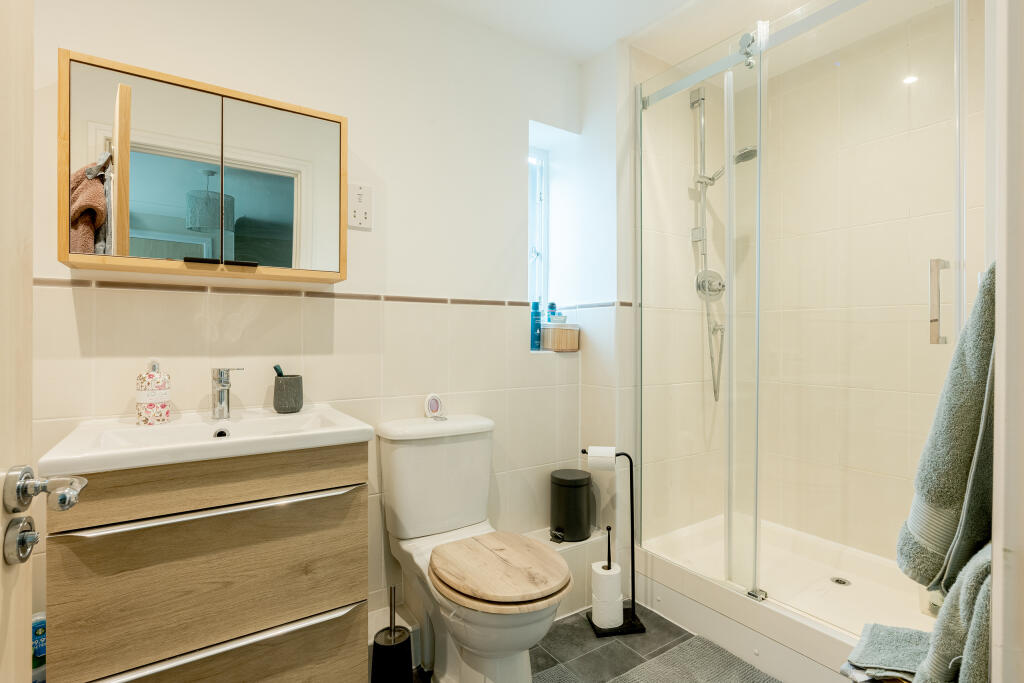 Additional property image - Pier Close, Portishead, Bristol