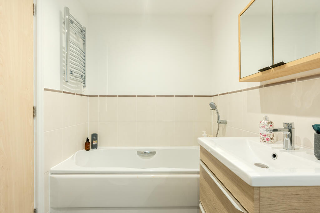Additional property image - Pier Close, Portishead, Bristol
