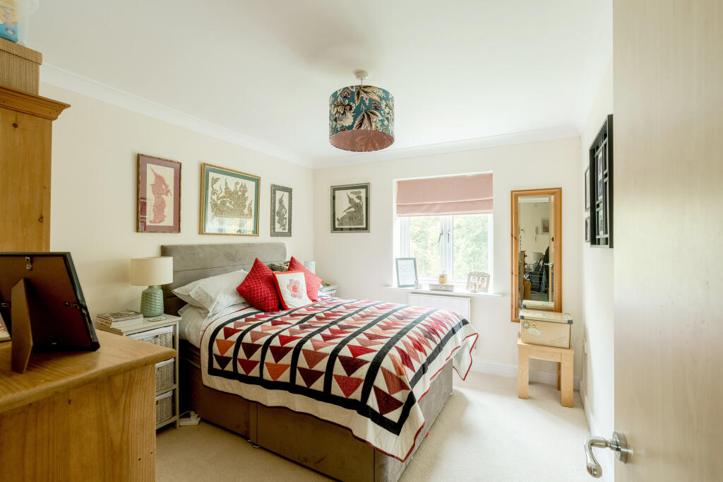 Additional property image - Pier Close, Portishead, Bristol