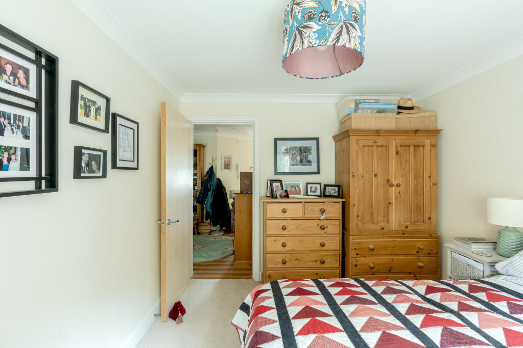 Additional property image - Pier Close, Portishead, Bristol