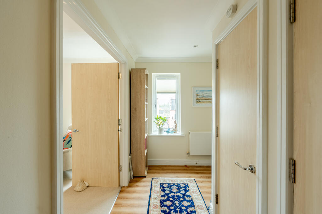Additional property image - Pier Close, Portishead, Bristol
