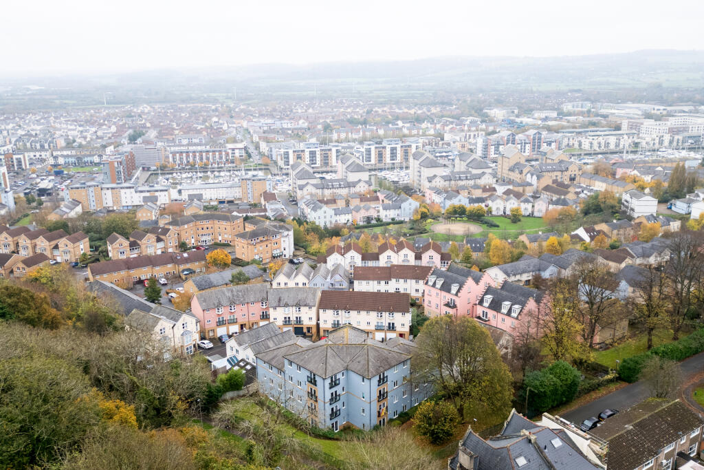 Additional property image - Pier Close, Portishead, Bristol
