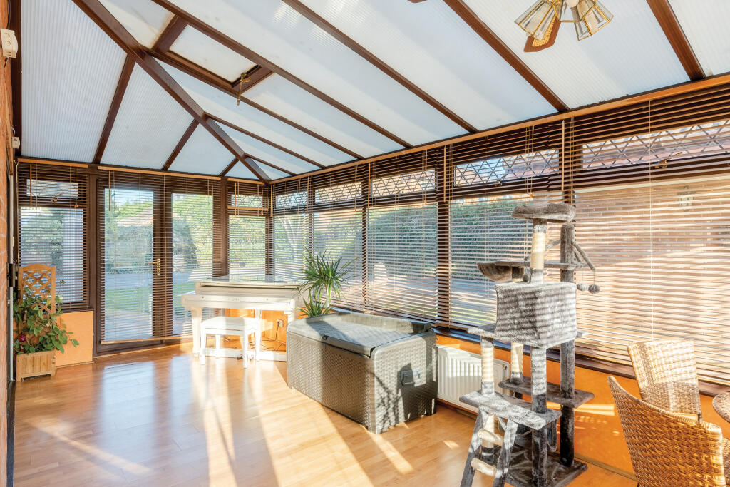 Additional property image - The Manor, Ruddymead, Clevedon