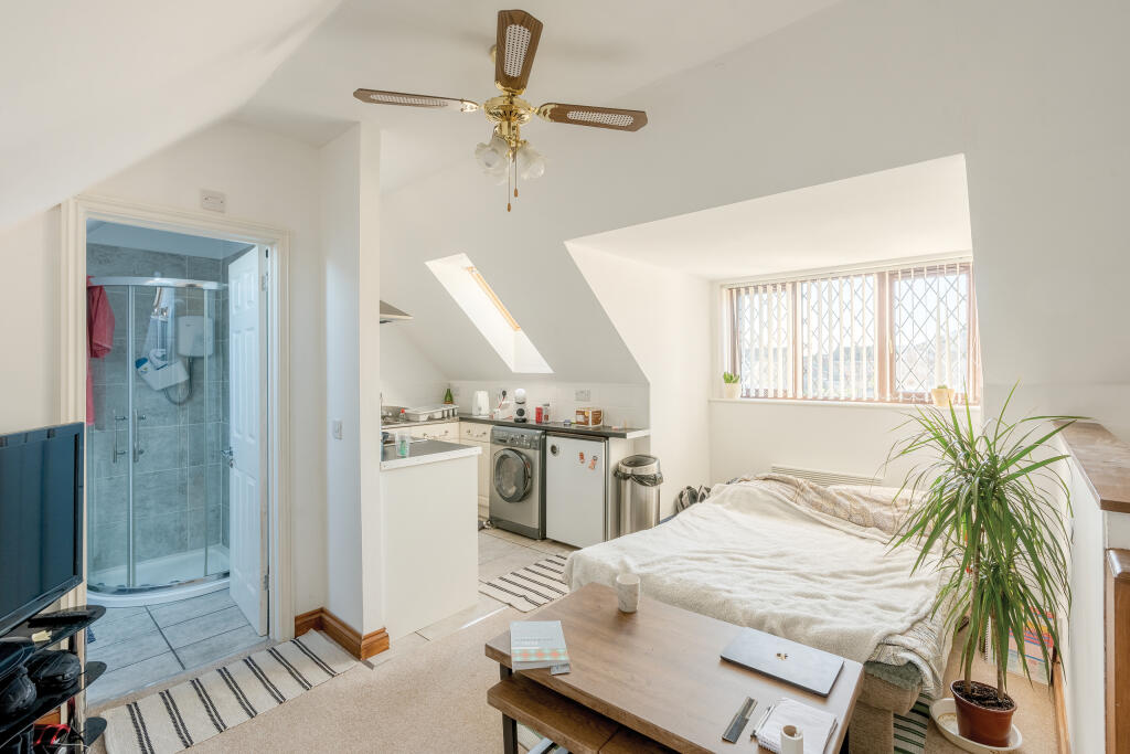 Additional property image - The Manor, Ruddymead, Clevedon