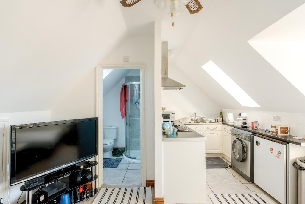 Additional property image - The Manor, Ruddymead, Clevedon