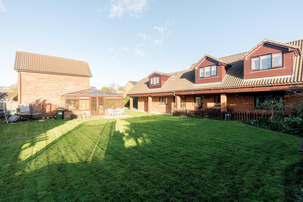 Additional property image - The Manor, Ruddymead, Clevedon