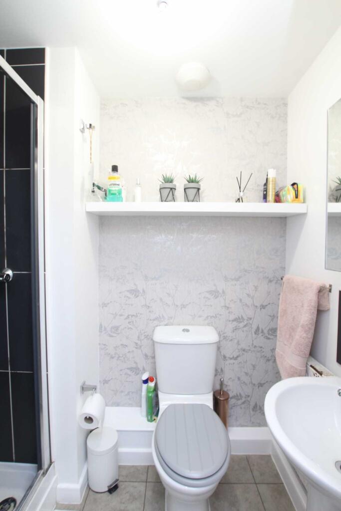 Additional property image - Kittiwake Drive, Portishead