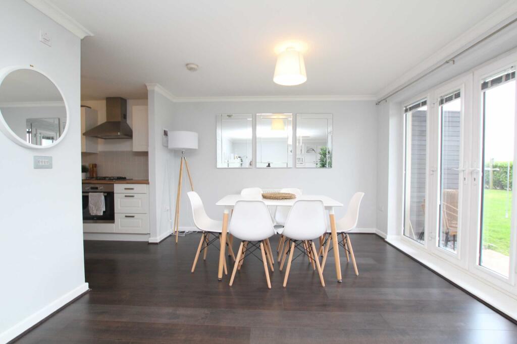 Additional property image - Kittiwake Drive, Portishead