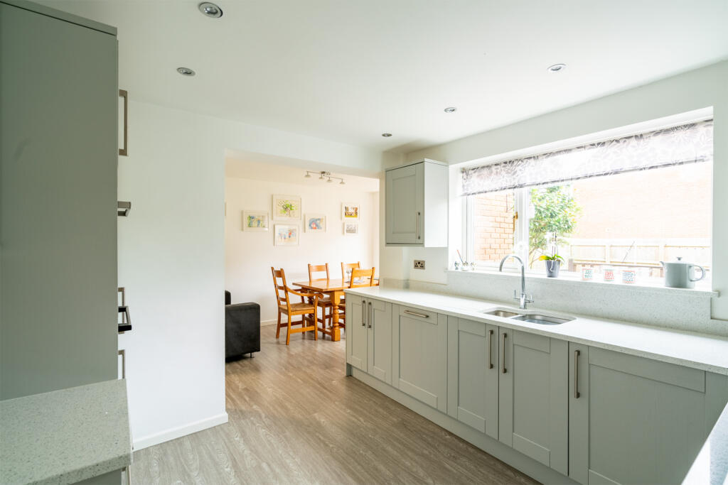 Additional property image - Merlin Park, Portishead, North Somerset