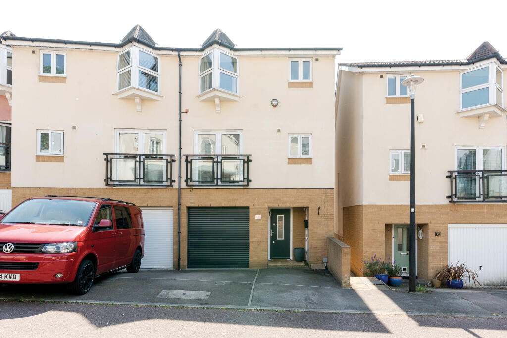 Main image of property: Pier Close, Portishead