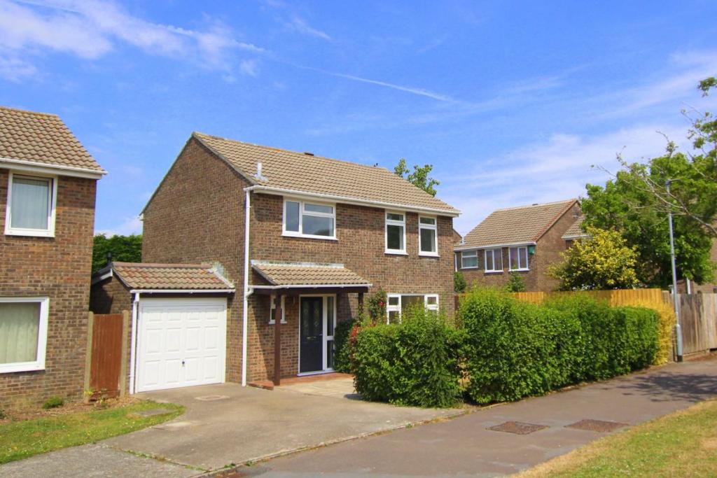 4 bedroom detached house for sale in Ridge Close, Portishead, BS20